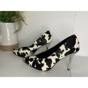 Gianni Bini Black and White Calf Furr Pumps with Silver Toe/Heel Size 7M